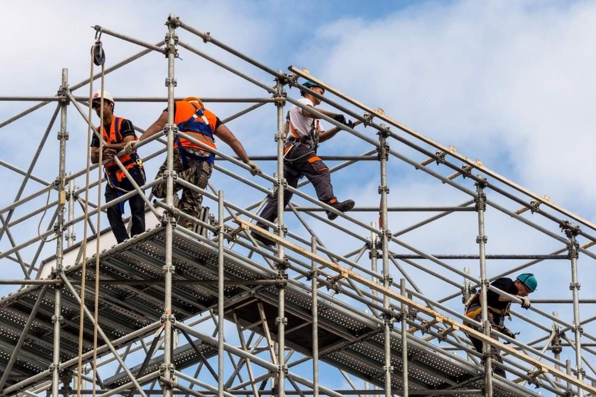 Safety-led scaffolding delivery by KMCC